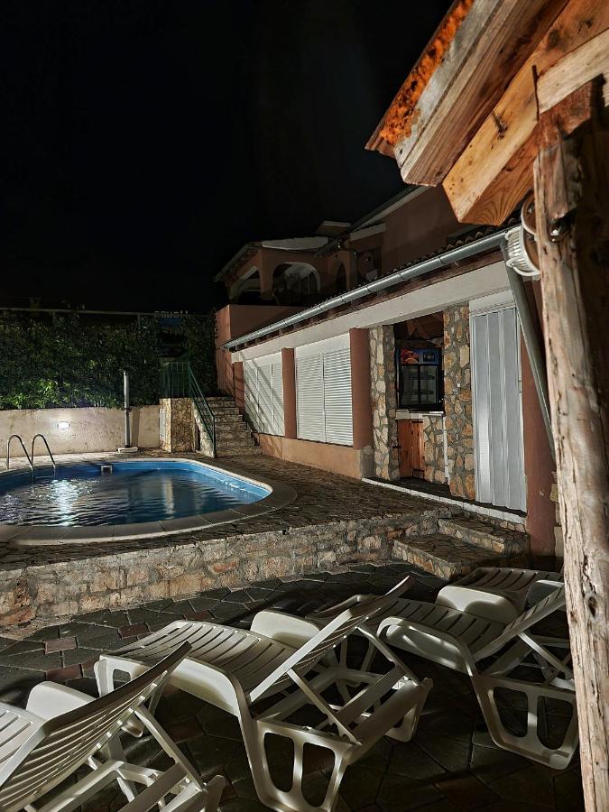 Guesthouse Dila Galovac  외부 사진