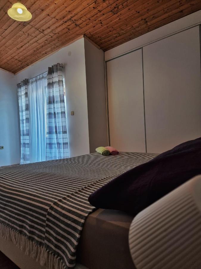 Guesthouse Dila Galovac  외부 사진